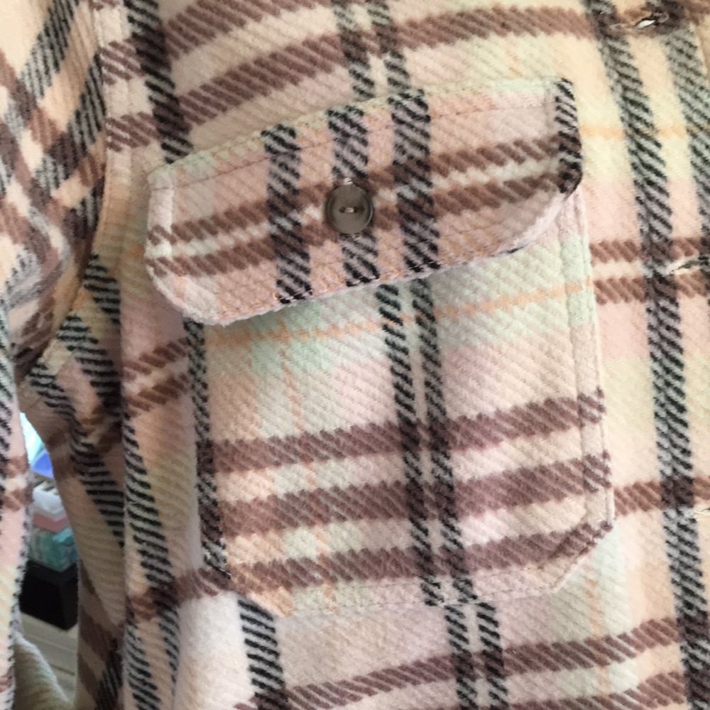 Universal Thread • Brushed Fleece Oversized Plaid Shacket Jacket with Pockets! - Picture 12 of 16